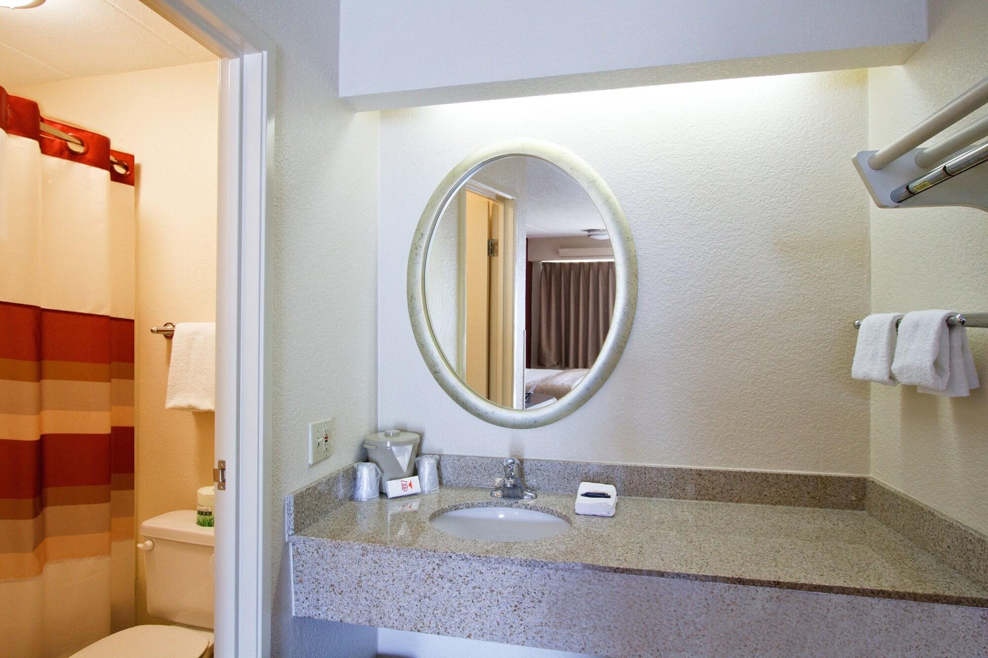 Red Roof Inn Florence - Civic Center Extérieur photo